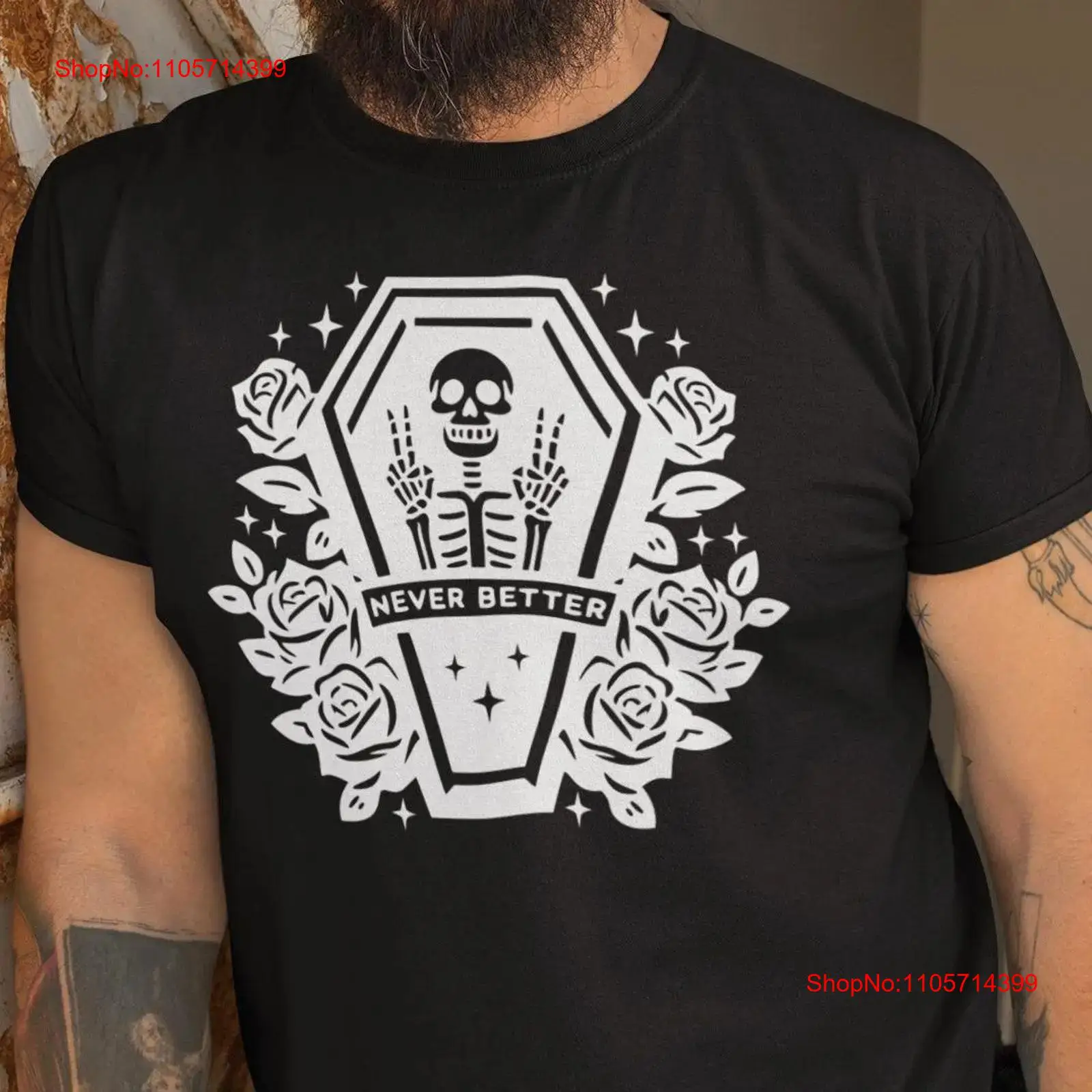 Quirky Vintage Fashion - Never Better Tシャツ 皮肉なスケルトンがピースサインを振る面白いカジュアルで風変わりなスタイルのヴィンテージウォッシュドファッションオムユニセックス