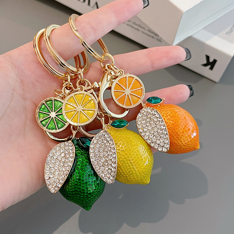 Vintage Fashion Ornaments - EASYA 模造フルーツオーナメントチャームキーホルダーレモン柿イチゴガラス女性のヴィンテージ高級ジュエリー Брелоки