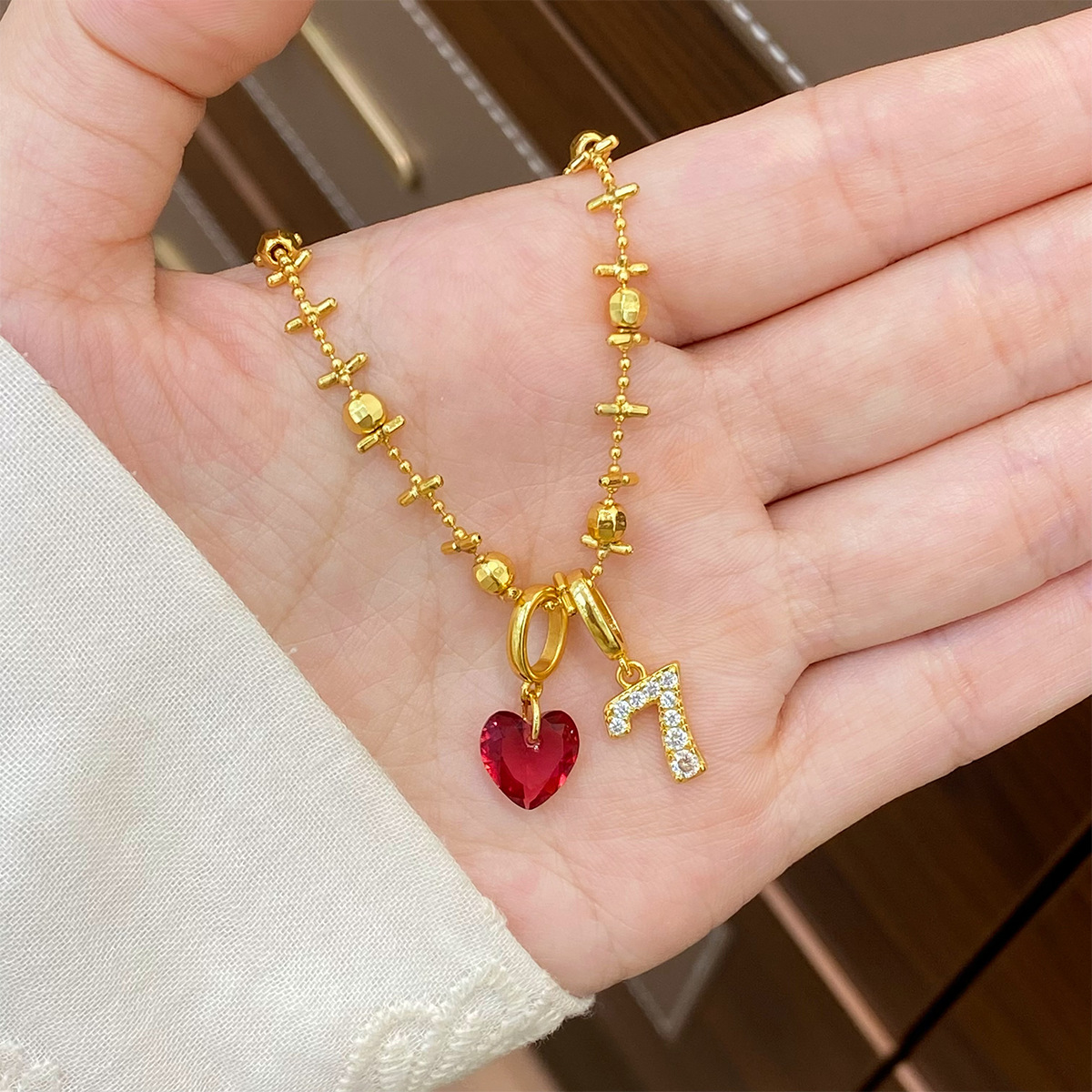 TikTokで話題沸騰中！ヴィンテージ風ジルコニアハート型ナ - Vintage Fashion Tiktok のレビューと価格