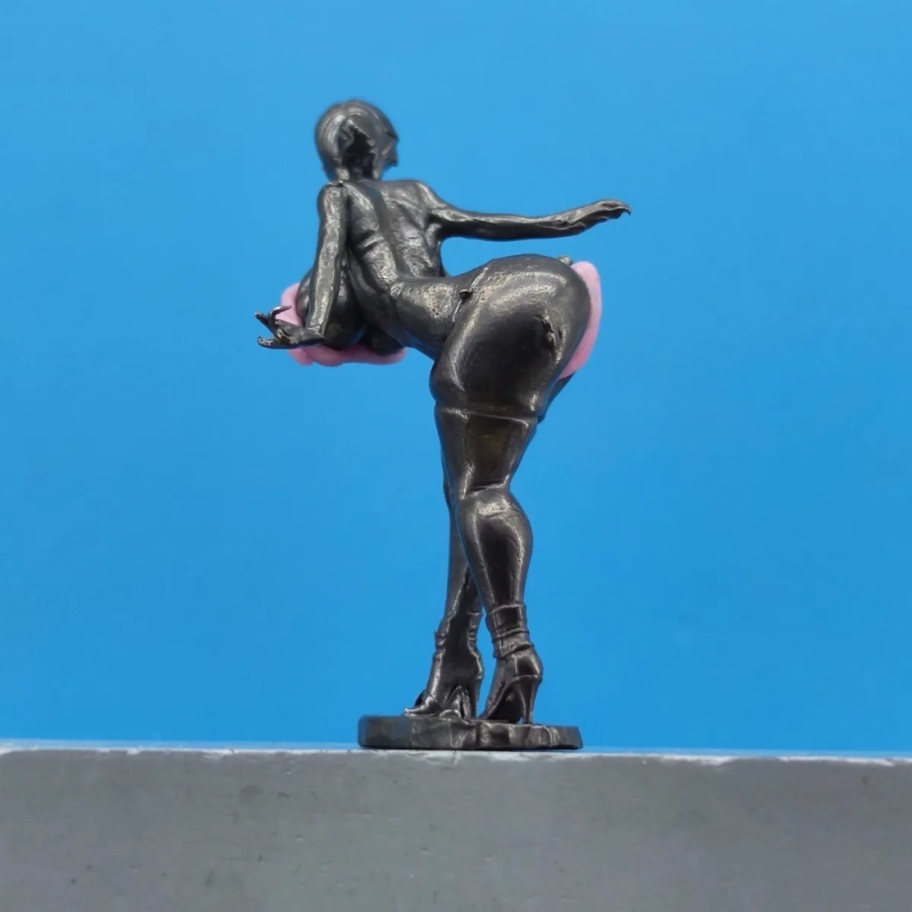 ヴィンテージ酸化真鍮ファッション女性ミニフィギュア車内ゲーム - Vintage Fashion Ornaments のレビューと価格