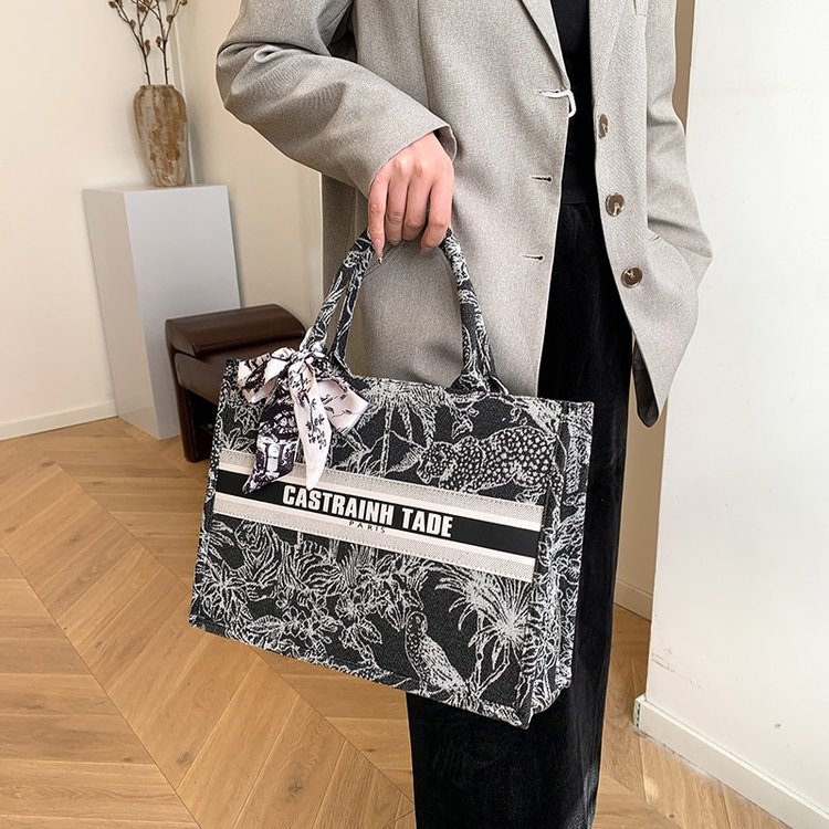 高級でおしゃれなヴィンテージデザイナーおむつバッグ、女性用ラ - Vintage Fashion In Paris のレビューと価格